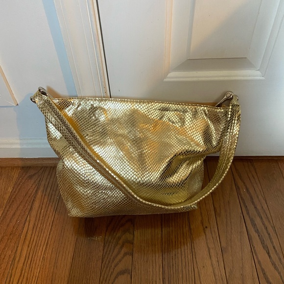 Adrienne Vittadini Shoulder Bag. Gold Color Faux Snake, Silver Tone Hardware - Picture 1 of 13